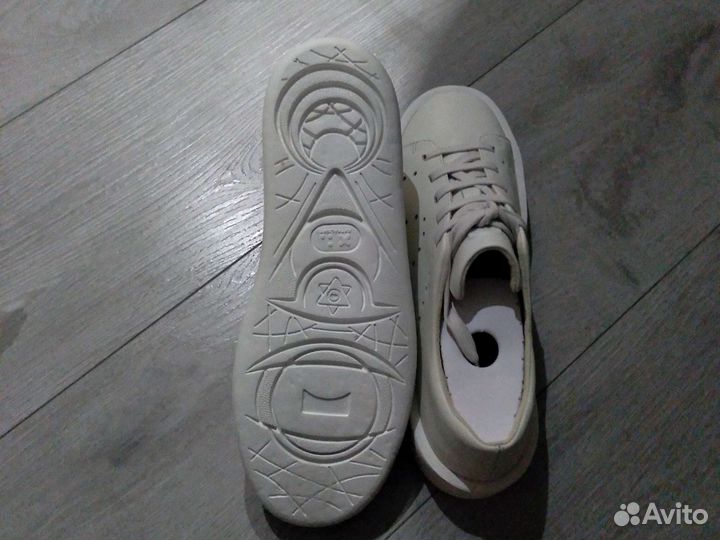 Кроссовки Camper