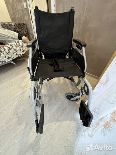 Инвалидная коляска
