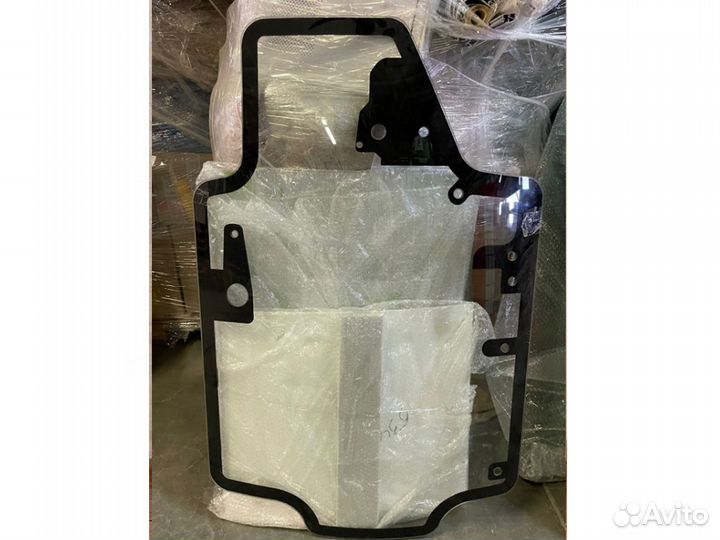 Стеклопакет 4х6х4 двери левое Komatsu