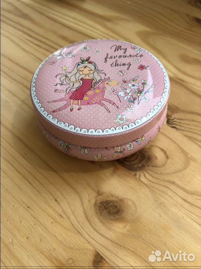 Жестяные шкатулки