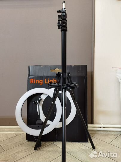 Лампа кольцевая