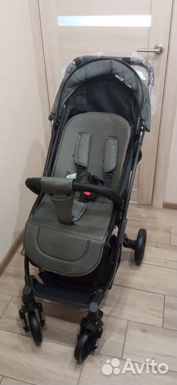 Всесезонная прогулочная коляска