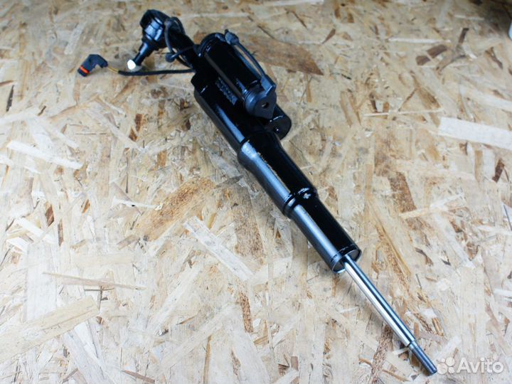 Амортизатор передний для Мерседес W 221