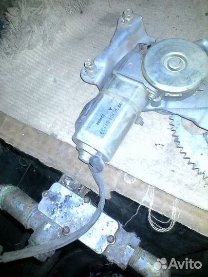 Стеклоподёмник