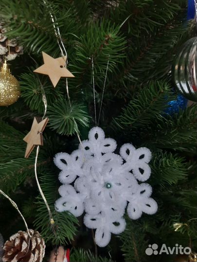 Снежинки пушистые