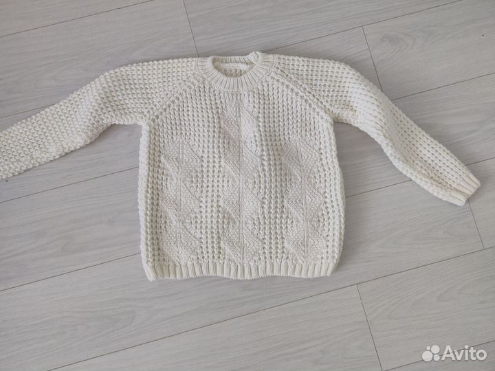 Свитер женский