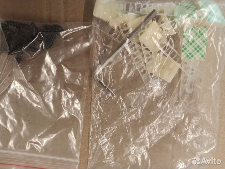 Клипса для компьютерных проводов