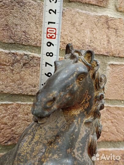 Конь старинный Китай пустотелый,тяжелый,бронза