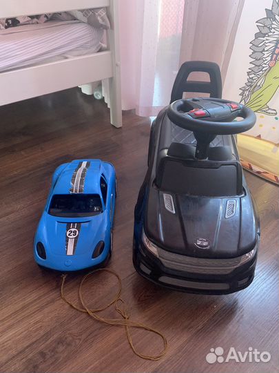 Машинка-каталка детская