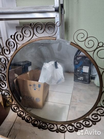 Зеркало с нюансом