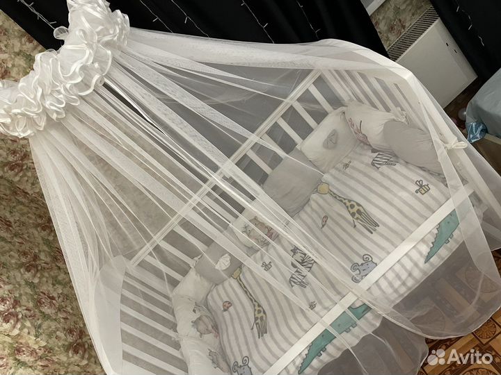 Детская кроватка