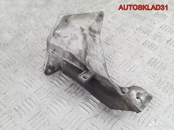 Кронштейн двигателя правый бмв Е46 2,0 M47 6754185