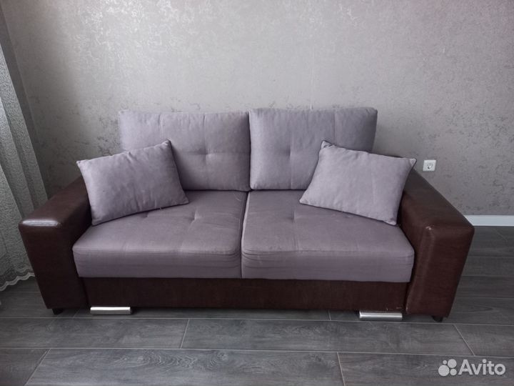 Продам угловой диван, б/у