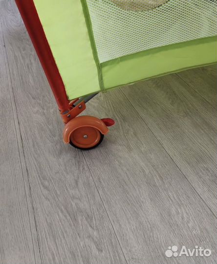 Манеж детский складной