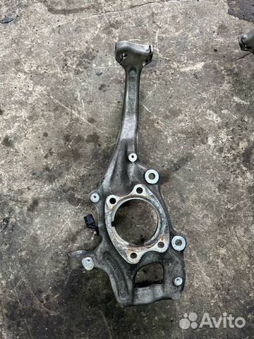 Кулак передний левый Audi A7 4G 2012