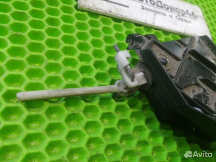 Активатор замка крышки бензобака Renault Megane 1