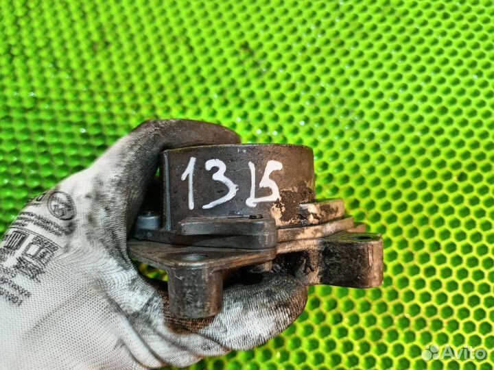 Насос вакуумный Skoda Octavia