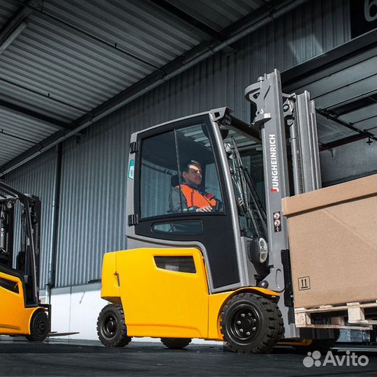 Машинист вилочного погрузчика (карщик - кладовщик)