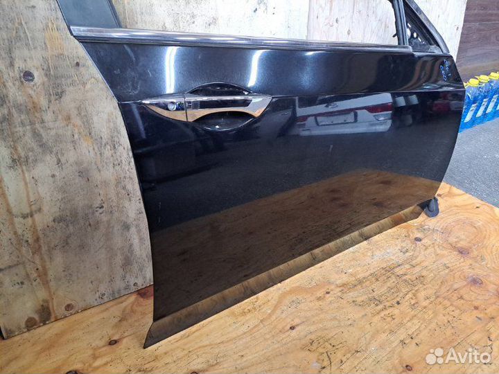 Дверь боковая прав. перед. honda accord