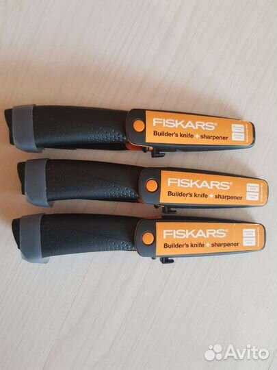 Нож Fiskars