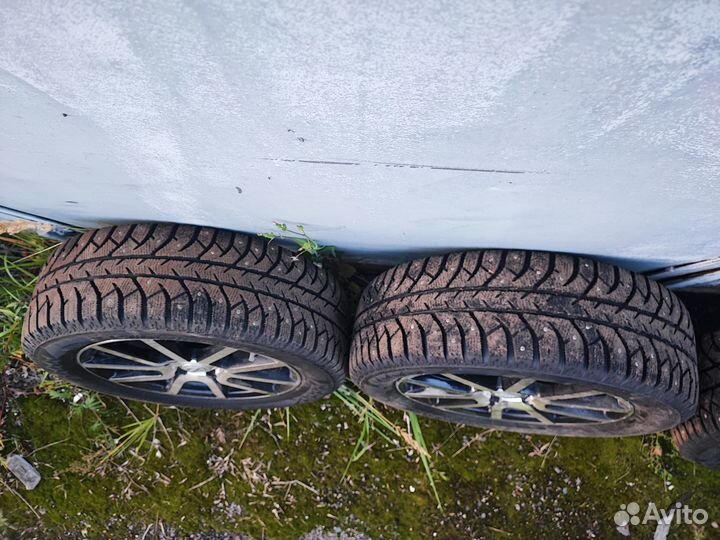 Комплект зимних колес r17