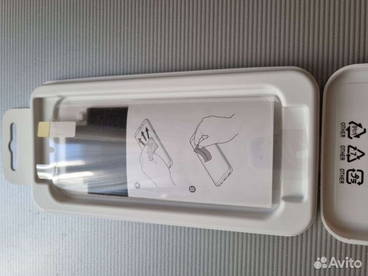 Глянцевая пленка на Самсунг S8