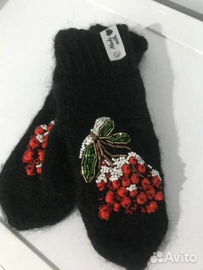 Варежки женские