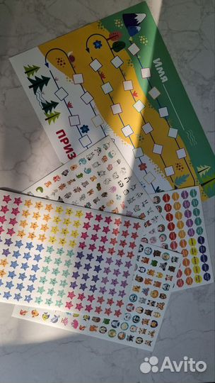 Наклейки оценки поощрительные для детей с плакатом