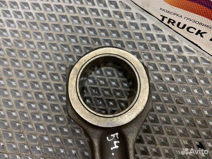 Шатун Renault Magnum