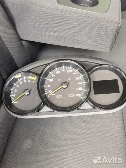 Щиток приборов renault fluence 1.6