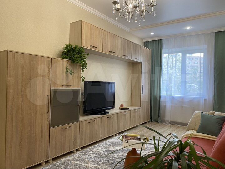 2-к. квартира, 52,5 м², 1/3 эт.