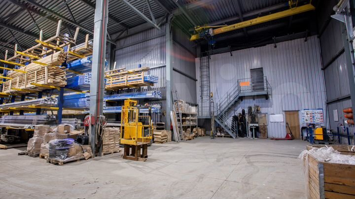 Склад, 676 м²