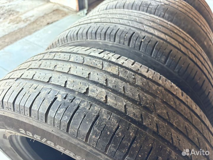 Roadstone N'Fera RU5 235/65 R17