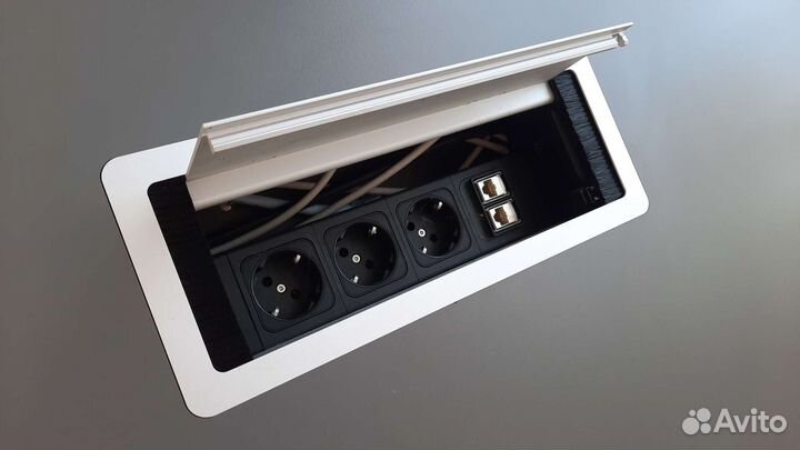 Кабинет стол, шкафы, тумбы Bene Австрия