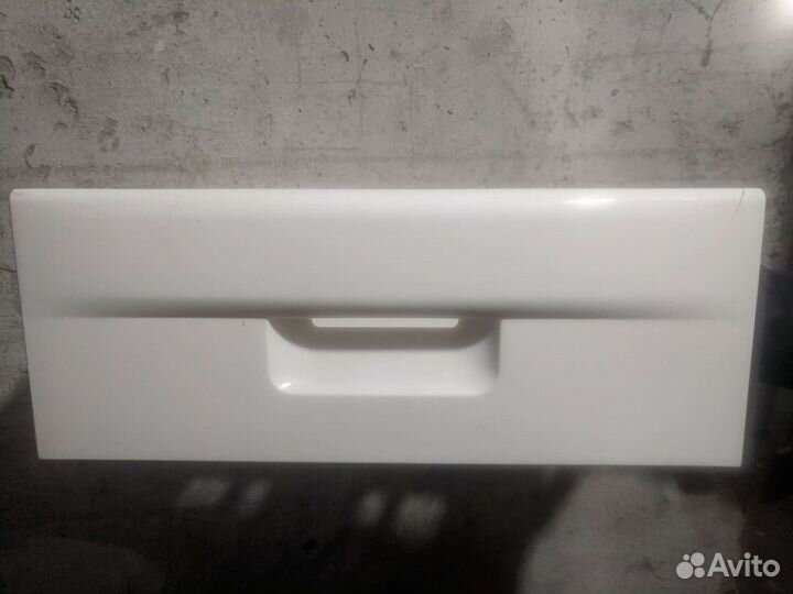 Полки, контейнеры пластмассовые для холодильника