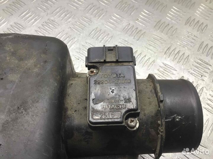 Расходомер воздуха Toyota Previa 2220427010 1cdftv