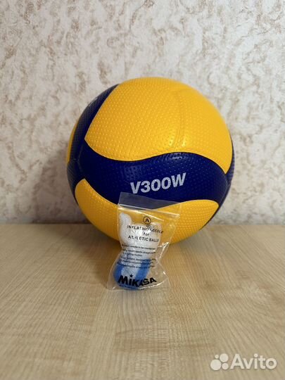 Волейбольный мяч mikasa v300w