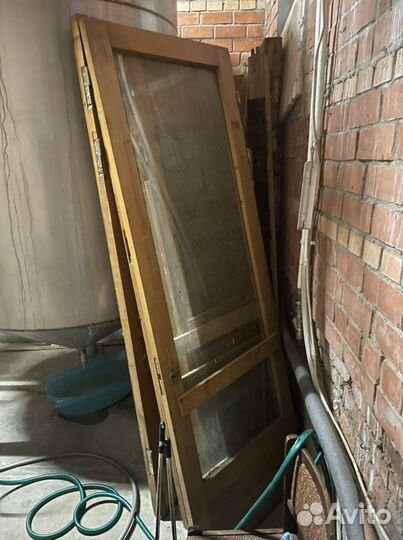 Дверь деревянная бу