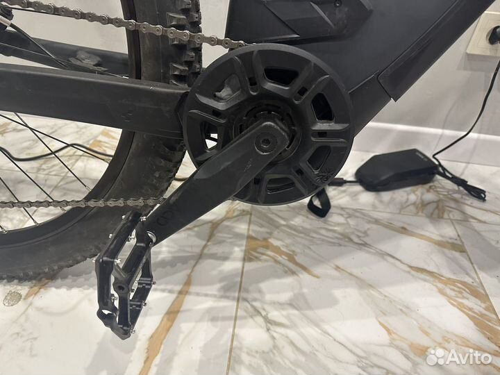 Cube reaction hybrid EXC 750 W