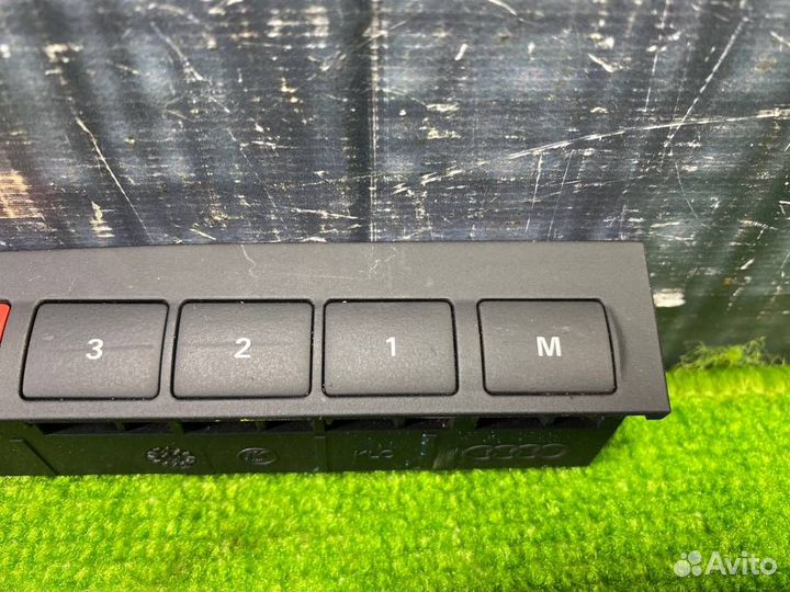 Кнопка памяти сиденья Audi A6 C5 ASN 2002