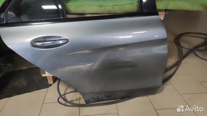 Дверь задняя правая Mercedes c w205