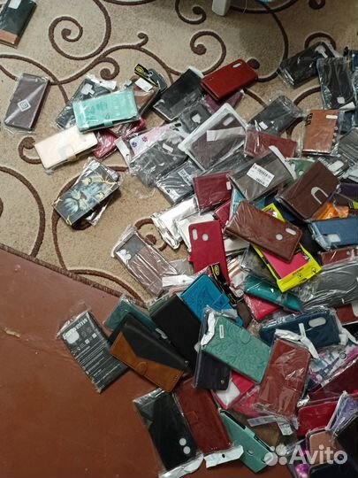 Чехлы на телефон