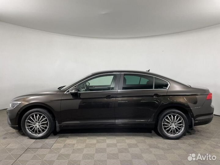 Volkswagen Passat 2.0 AMT, 2020, 120 000 км