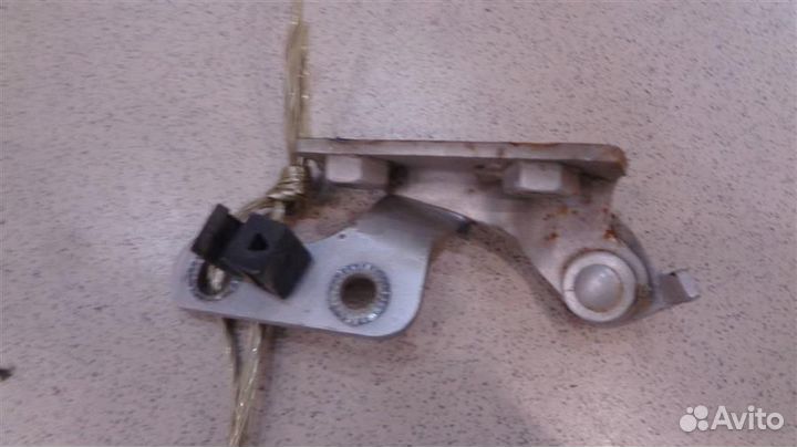 Петля крышки багажника левая Chery Amulet A15 200