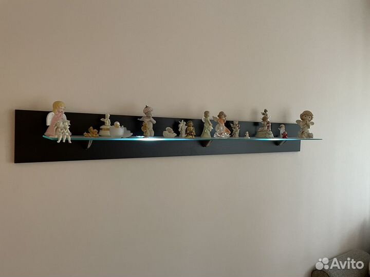 Минибар с полкой и подсветкой