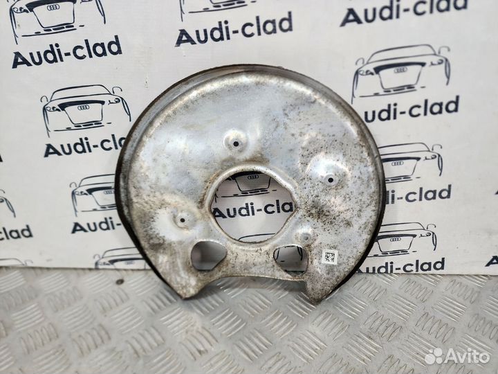 Кожух тормозного диска задний Audi 8W0615611D