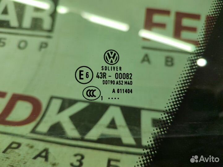 Форточка двери задняя левая Volkswagen Passat B7