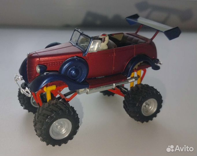 Машинка на полку