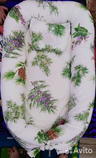 Кокон для малыша и матрасик на пеленальный стол