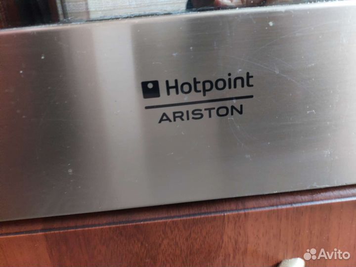 Духовой шкаф Hotpoint Ariston